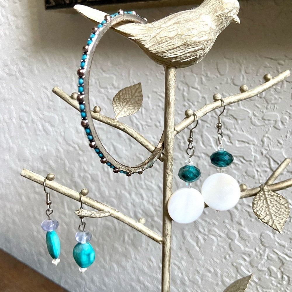 Bundle of Turquoise Bangle Bracelet & 2 Earrings